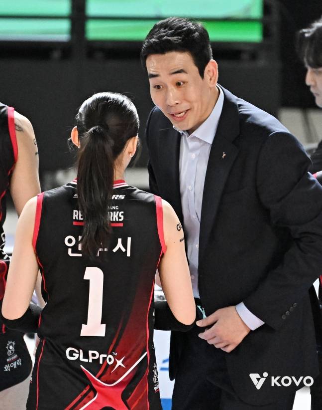 '공격+리시브'에 흥행까지, 인기스타 인쿠시... 반쪽짜리 오명 씻고 '정관장 복덩이'가 됐다