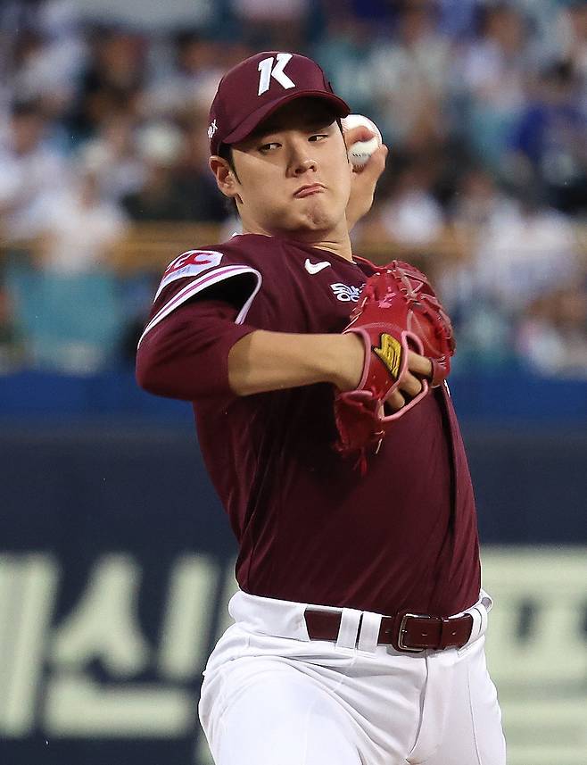 2순위 정우주와 엇갈린 희비…2025 드래프트 1순위 정현우, 본인도 키움도 활약 절실해