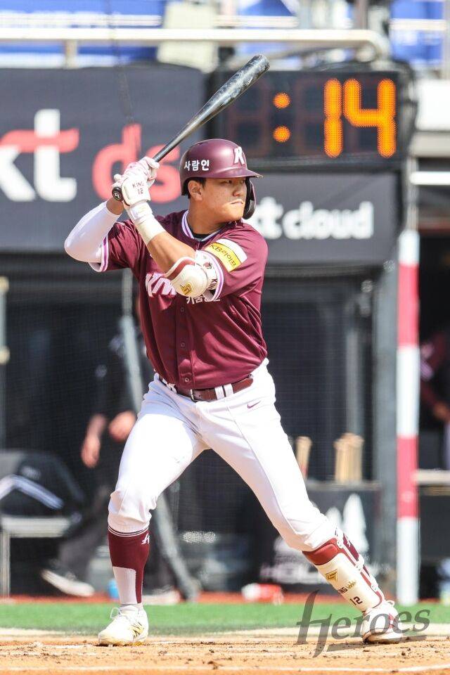 박동원 트레이드로 받은 선물도 다년계약자도 밀어냈다…한국의 오타니를 꿈꿨던 남자, 미래가 궁금해