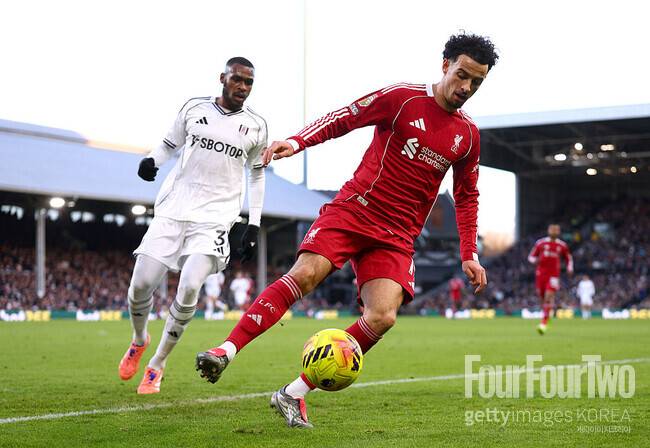 “정말 받아들이기 힘들다”… 극장 역전골 이후 3분 뒤 동점 ‘버저비터’, 존스도 절레절레