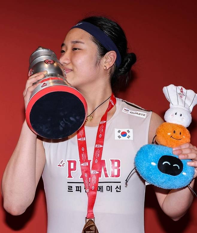 ‘前 세계랭킹 1위’ 두 명과 붙는다? 안세영, 최악의 시즌 출발 대진표