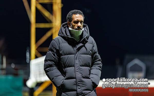 [오피셜] 韓 축구 미래, 청천벽력…어떻게 잡은 기회인데, '양현준 윙백' 변신 낭시 감독 전격 경질