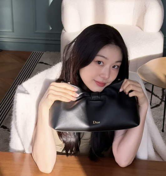 ‘여전히 우아한 여왕의 품격’ 日언론도 김연아에게 반했다 “35세에도 여전한 미모”