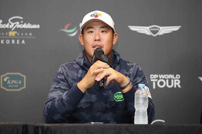 안병훈이 PGA 대회 도중 골프채를 부러뜨린 뒤 버렸다고?