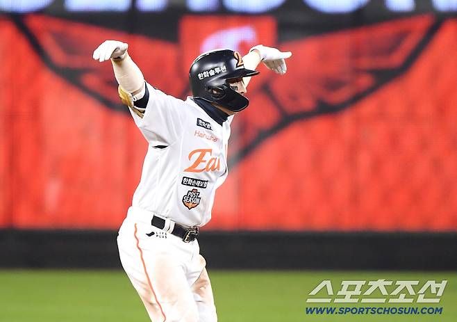 'FA 미아 위기' 손아섭, 결국 한화 잔류가 정답인가…진짜 문제는 그 다음