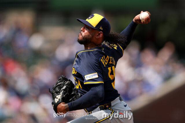 LAD, 디아즈가 끝 아니었다→'다승왕' 도미니카 특급 노린다…데려오면 WS 3연패 꿈 아니다