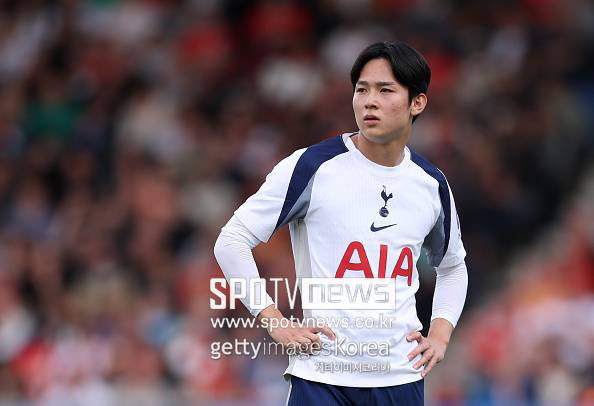 [오피셜] '韓 역대급 재능' 양민혁, 리그 1위팀 전격 임대 이적...PL 레전드 선택 받았다