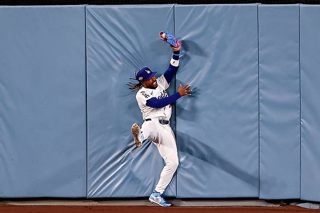 ‘김혜성보다 WS 더 많이 뛰었는데’…‘다저스 방출’ 저스틴 딘, SF에서도 DFA