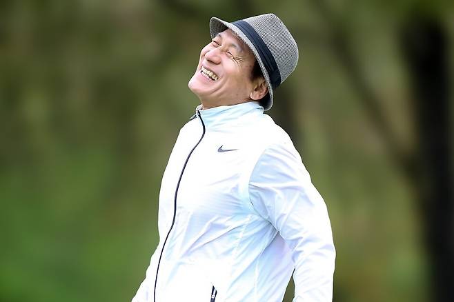 [김종석의 그라운드] 국민배우 안성기, 그린에 남긴 겸손 배려의 품격