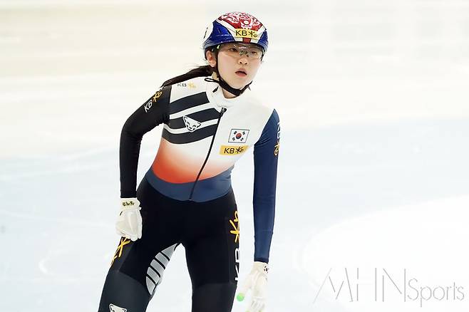 쇼트트랙 심석희, 8년 만에 올림픽 빙판 위로...3회 연속 메달 도전장