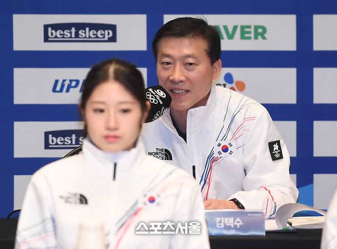 김택수 선수촌장 “주말 외박 다녀오는데 최민정 홀로 개인훈련, 깜짝 놀랐다…후배에게 귀감” [밀라노 D-30 현장]