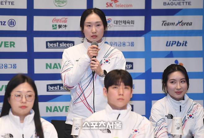 김택수 선수촌장 “주말 외박 다녀오는데 최민정 홀로 개인훈련, 깜짝 놀랐다…후배에게 귀감” [밀라노 D-30 현장]