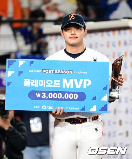 '11승 선발투수' 문동주를 불펜으로?…격변하는 한화 마운드, 보직 이동 현실성 어느 정도일까