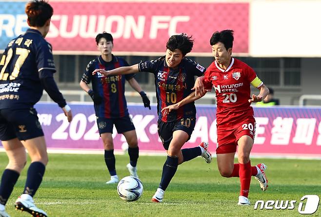 '중국서 잘 나가던' 김혜리를 국내로 불러들인 의문의 전화 한 통