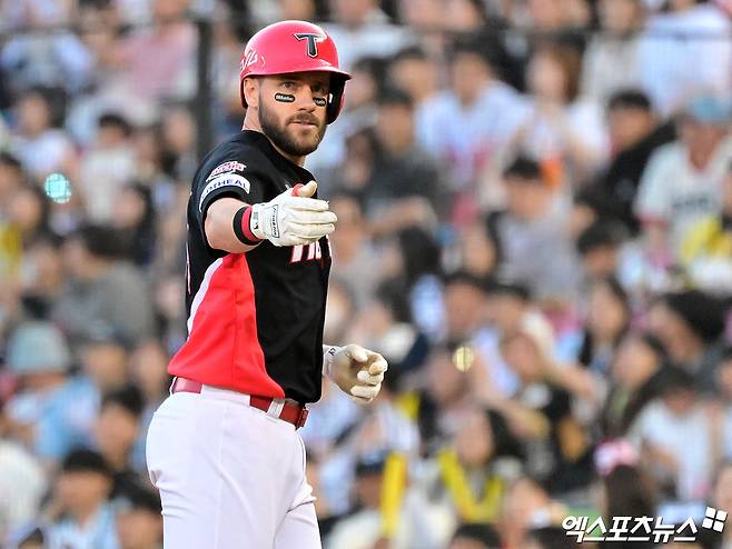 '타율 최하위→KIA와 재계약 불발' 위즈덤, 시애틀과 마이너 계약…빅리그 재입성 노린다