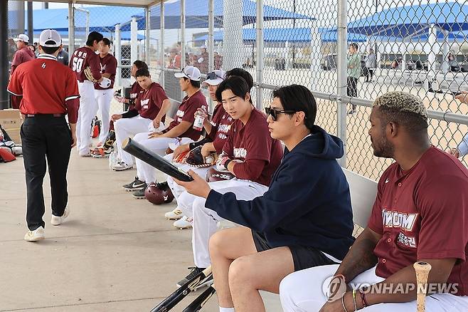 프로야구 구단, 미국서 스프링캠프 철수 행렬…3년 만에 반토막