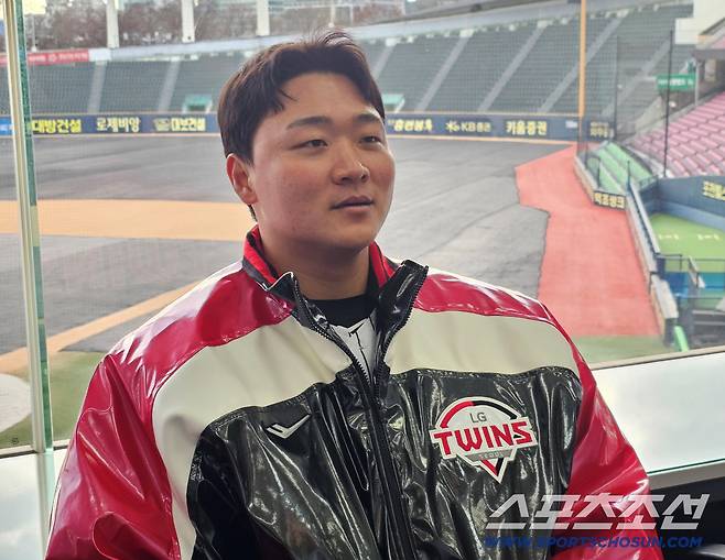 100억 FA 대박 → 퓨처스 폭격…두 동갑내기 절친 지켜본 '유광잠바' 이재원의 속내 [SC피플]