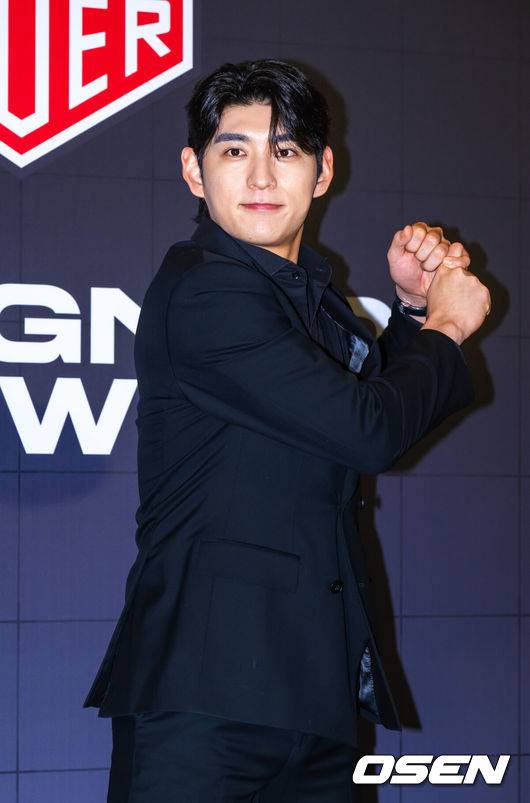 ‘와’ 이정후 효자였네, 입단 계약금 2억 수령→명품시계 질렀다 “아버지(이종범)께 선물해 드렸다”