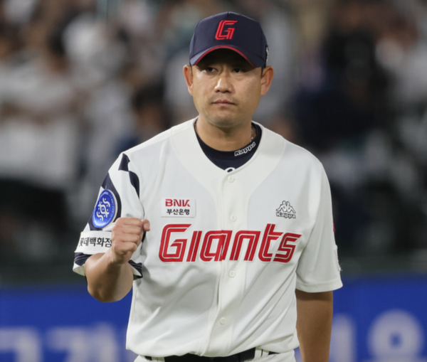 올겨울 롯데 FA 1호 계약 나왔다! 베테랑 김상수, 1년 3억원에 도장 꾹