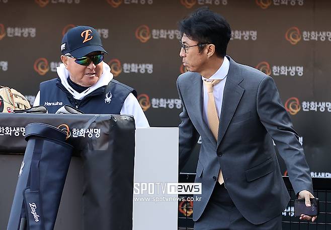 카드가 안 맞는다, 한화 결국 중견수 트레이드 접나… 신인 최대어 앞에 그린 라이트?