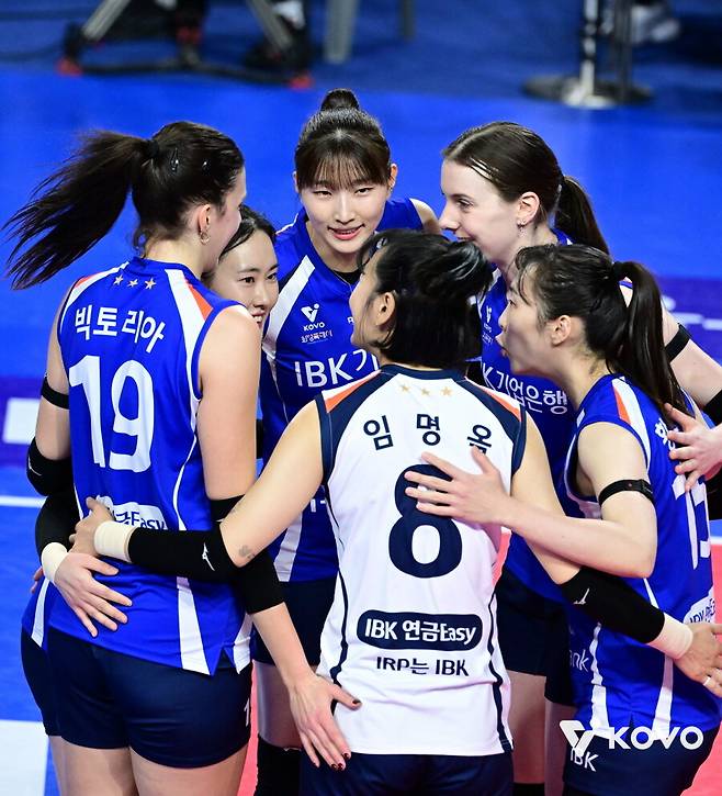 인쿠시 18득점 분전에도…IBK기업은행 파죽의 3연승, 여오현호 봄배구도 보인다