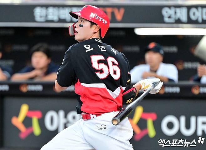 KIA가 왜 35홈런 외인 떠나보냈겠나…'풀타임 1루수 준비' 오선우, 가치 증명 무대 잡았다!