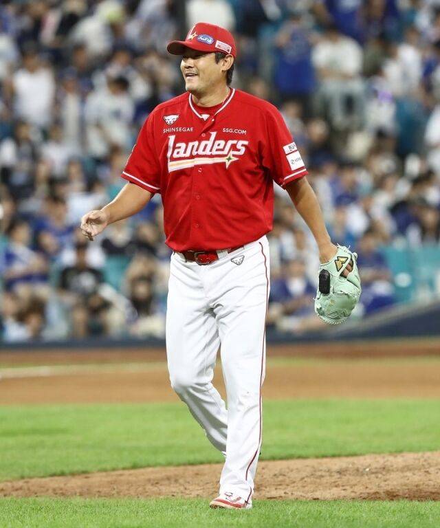 1차지명→트레이드→방출→테스트→25억 잭팟…홀드왕은 왜 사이판 출국 이틀 전에 루키들 찾았나