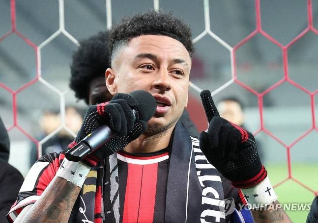 린가드, 손흥민 아닌 양민혁·배준호·엄지성과 맞대결 성사?…'백투백투백' 승격 도전하는 英 2부 렉섬행 급물살