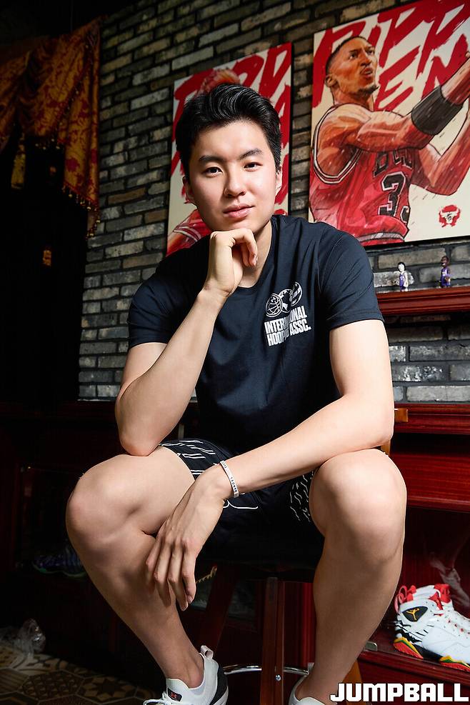 [매거진] 이현중의 어머니 이전에 한국 농구 전설이었다…올림픽 은메달 리스트가 쓰는 전지적 성정아 시점