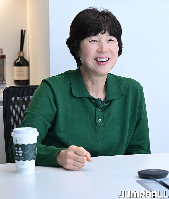 [매거진] 이현중의 어머니 이전에 한국 농구 전설이었다…올림픽 은메달 리스트가 쓰는 전지적 성정아 시점