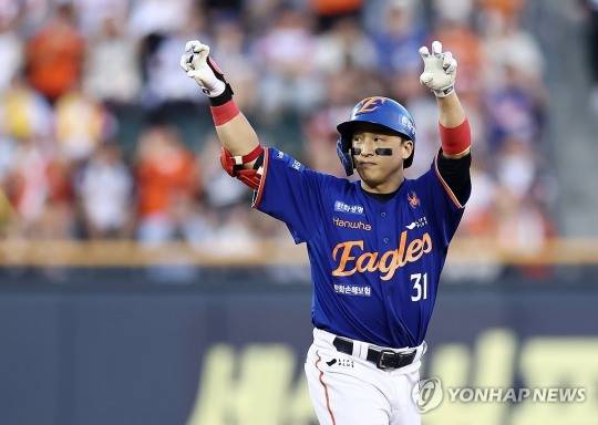 손아섭, 1년이면 어떤가? 얼마 주든 참고 뛰어야...자존심은 거추장스러운 '허울', 과감히 벗어던져야