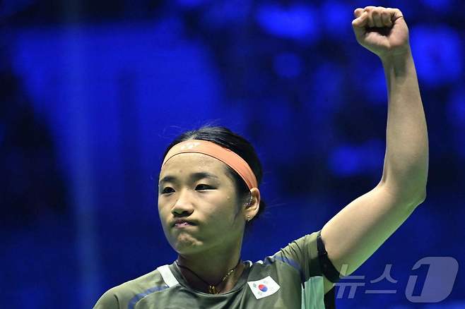 빈틈 없던 안세영, 34분 만에 완승…말레이시아 오픈 4강 진출