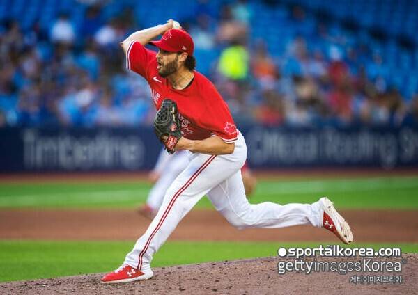 두산 베어스와 15억에 계약→한 달 만에 계약 해지, 역대급 이변 겪었던 외국인 선수, 애리조나와 마이너 계약