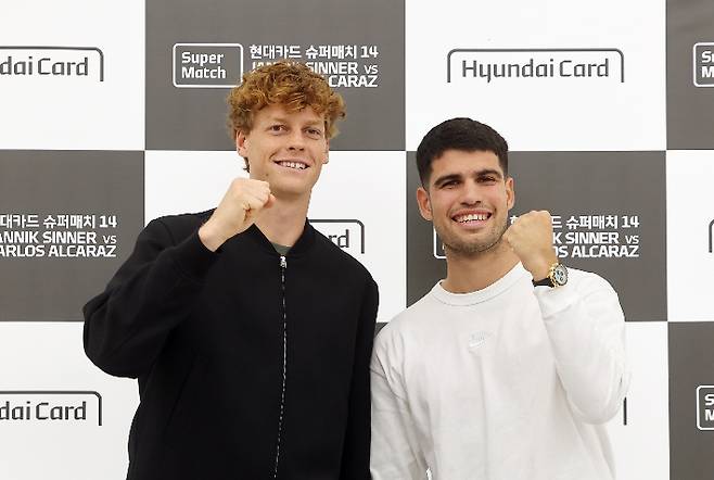 '韓 엄청난 환대에 놀란 세계 1·2위' 알카라스-시너는 겸손했다