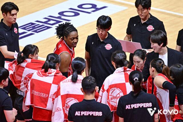 '박정아 3점 침묵' 막내구단 1승12패 어쩌나, 美 외인 폭격에도 졌다…흥국생명 2위 보인다, 김백화+피치+김다은 44점 폭발 [MD광주]