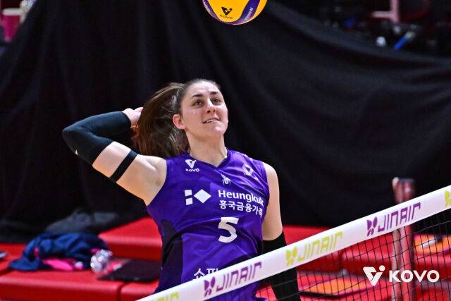 '박정아 3점 침묵' 막내구단 1승12패 어쩌나, 美 외인 폭격에도 졌다…흥국생명 2위 보인다, 김백화+피치+김다은 44점 폭발 [MD광주]