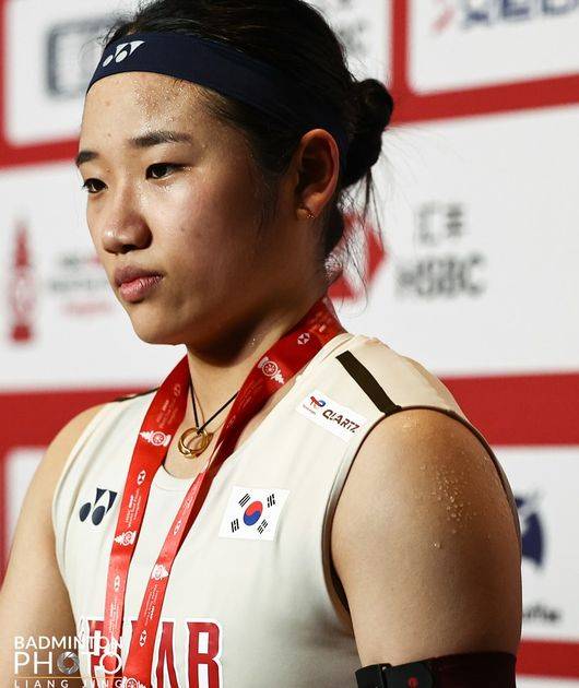 천위페이, '전무후무 5개 대회 연속 우승' 노리는 안세영과의 준결승 12시간 기권