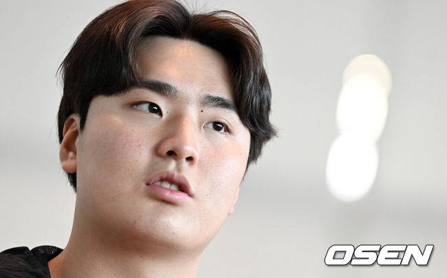 한국에 돌아올 줄았는데…방출당했던 '100마일 괴물' 유망주 美 재도전