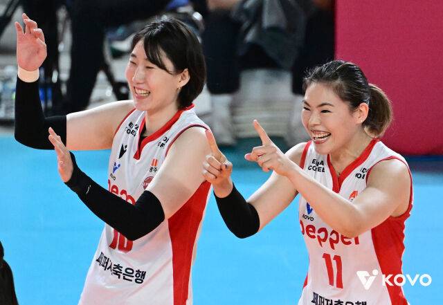 23.25억에 막내구단 왔는데, 박정아 이렇게 안 풀릴 적 있었나…감독 어떻게 바라볼까