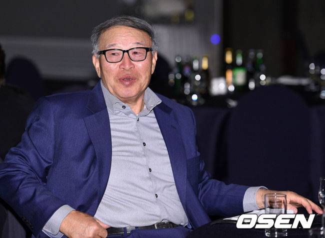 '코끼리’ 김응룡 전 감독까지 나섰다…충북 돔구장, 이제 진짜 판 커진다