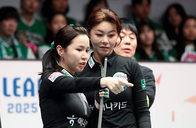 ‘당구 여제’ 김가영 6세트서 패배…PBA 1위 경쟁 ‘끝까지 간다’