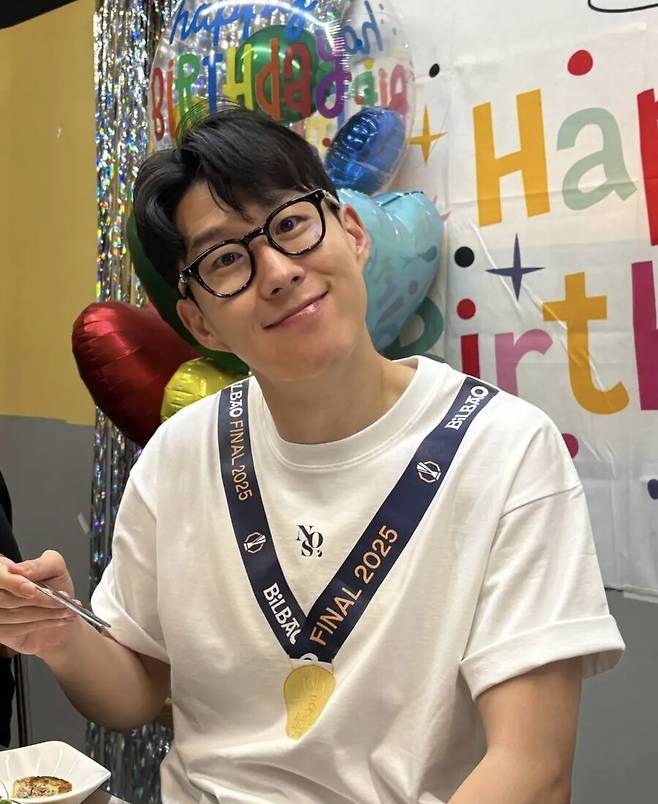 '손흥민 집 찾아가자' 토트넘 희망 산산조각…챔스 뛰러 가는 SON → 美 출국 완료 → 메시와 개막전 본격 준비