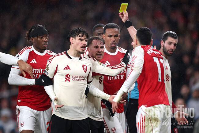 “리버풀의 모든 선수가 분노했다”… 반 다이크의 작심 비판, “영상 클립만 봐도 판단 가능하잖아?”