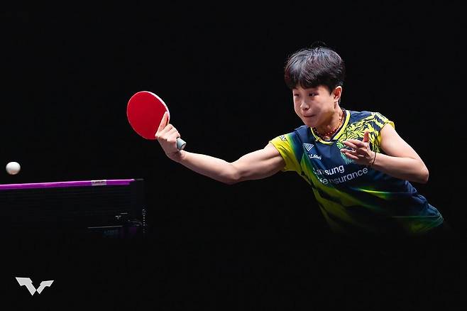 탁구 장우진, WTT 첫 대회서 세계 5위 뫼레고르 꺾고 4강행(종합)