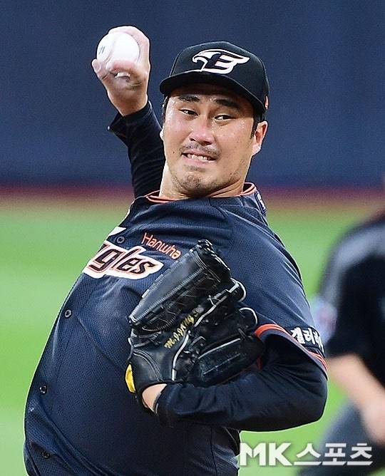 “그동안 응원 정말 감사했다”…한화 팬들에게 인사 건넨 ‘17년 원클럽맨’ 장민재