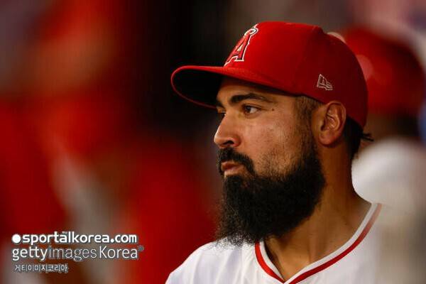 '야구 안 해도 555억은 챙긴다' MLB 역사에 남을 최악의 먹튀, 잔여 연봉 3800만 달러 분할 수령