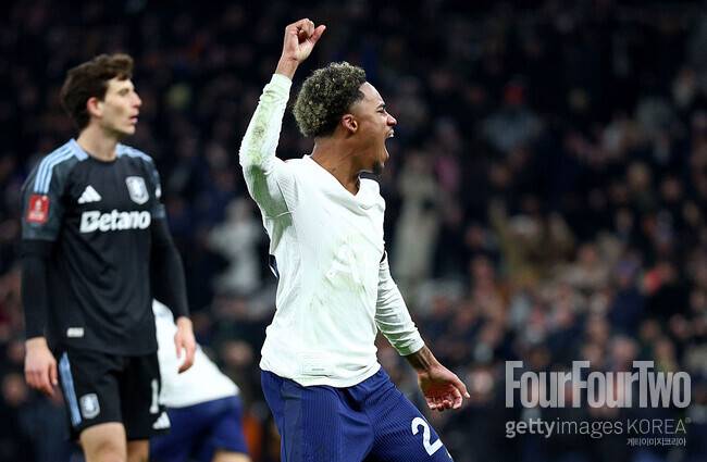 [facup.review] ‘손흥민 고별식 이후 단 1승’ 토트넘, 빌라에 1-2 패배로 탈락→‘7경기 1승 2무 4패’