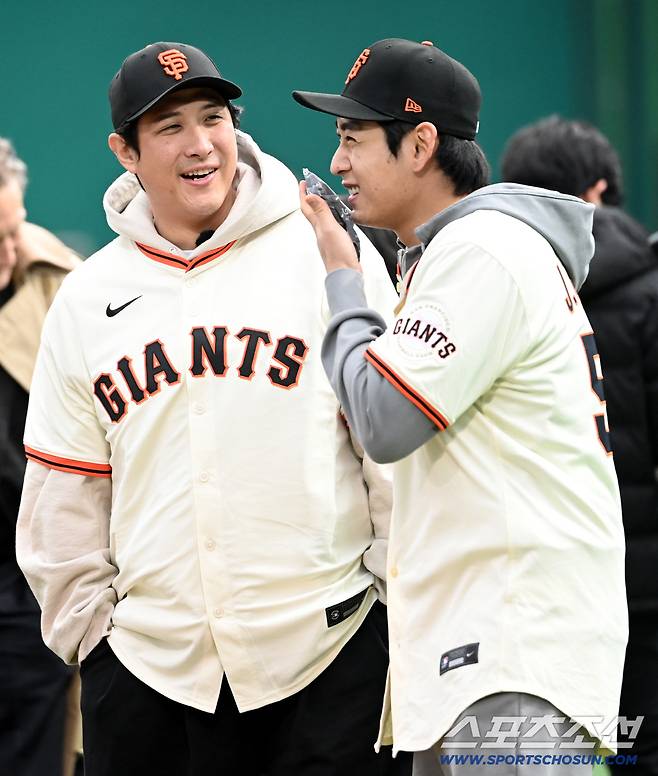 2년 26억→2년 20억→은퇴→?, '레전드' FA 계약규모는 나이 반비례? 최초 3000안타 도전도 남았는데…