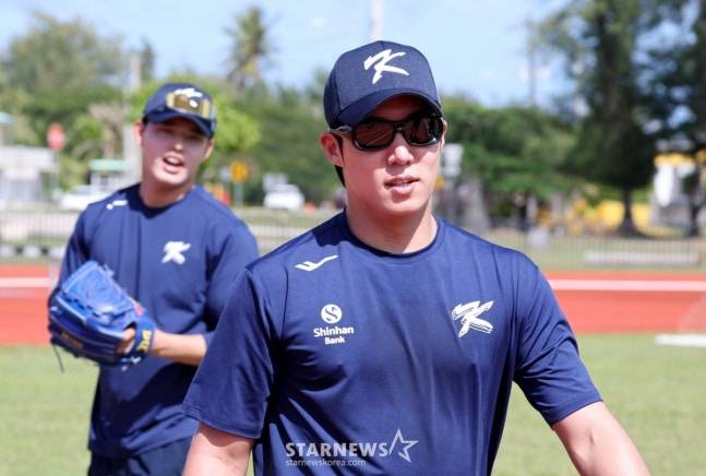 '구속 안 나와? 세게 던지면 되잖아' 문동주가 미운 원태인