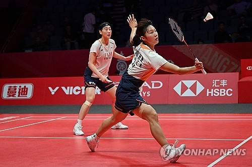 '월투파 우승' 백하나-이소희, 세계 1위 中 콤비에 밀렸다…류성수-탄닝에 0-2 패배 '말레이시아 오픈 준우승'